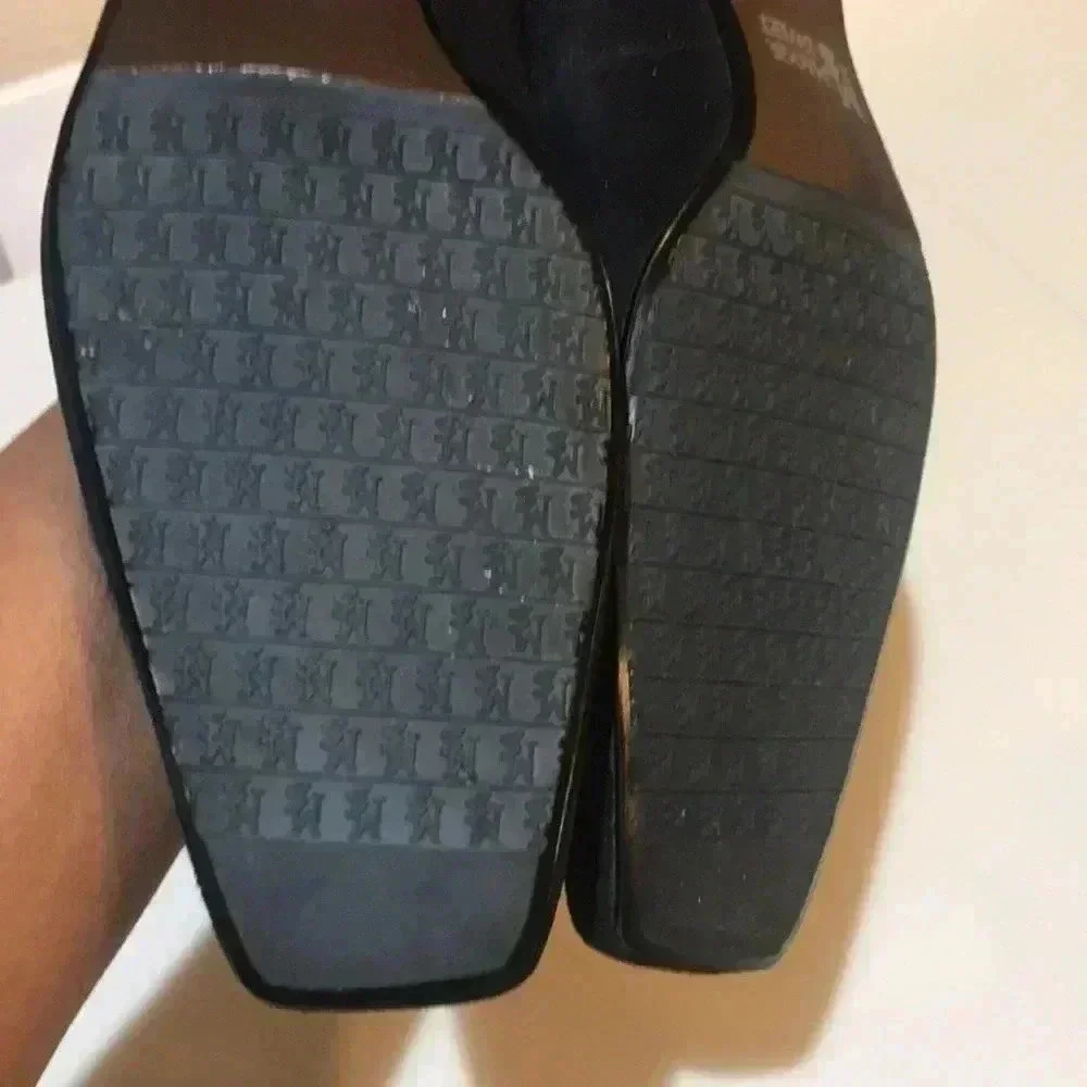 Maggie Sweet Retro Style 1.5 inch Heel Square Toe Silver Ring Top Shoe-Sz 7.5M